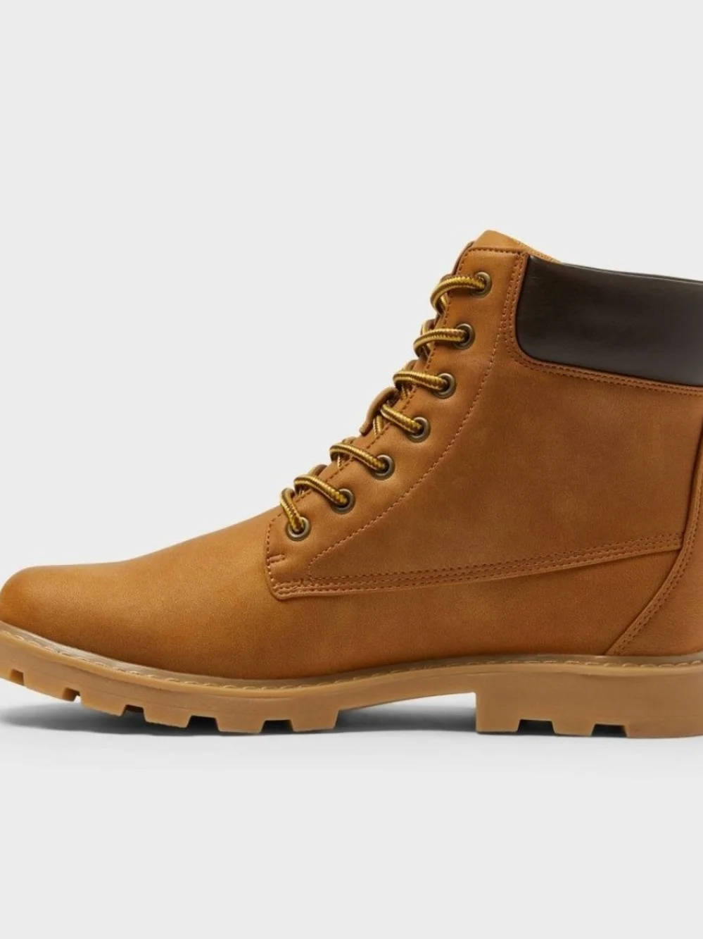 Goodfellow & Co Tan Lace-Up Work Boot with Dark Collar Men Tahoe Lug Sole Boots
